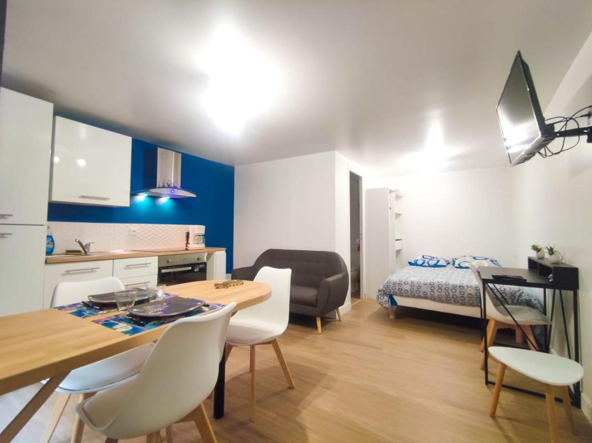 Le Studio Du Chateau Фужер Экстерьер фото